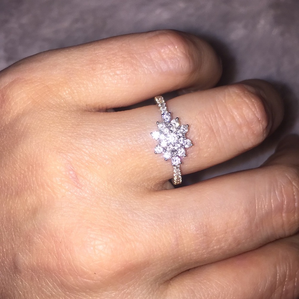 10k 1/2CT VERA WANG WISH COLLECTION DIAMOND RING $999 EVERYWHERE SOLD